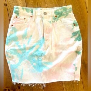 Levi’s tie dye denim skirt